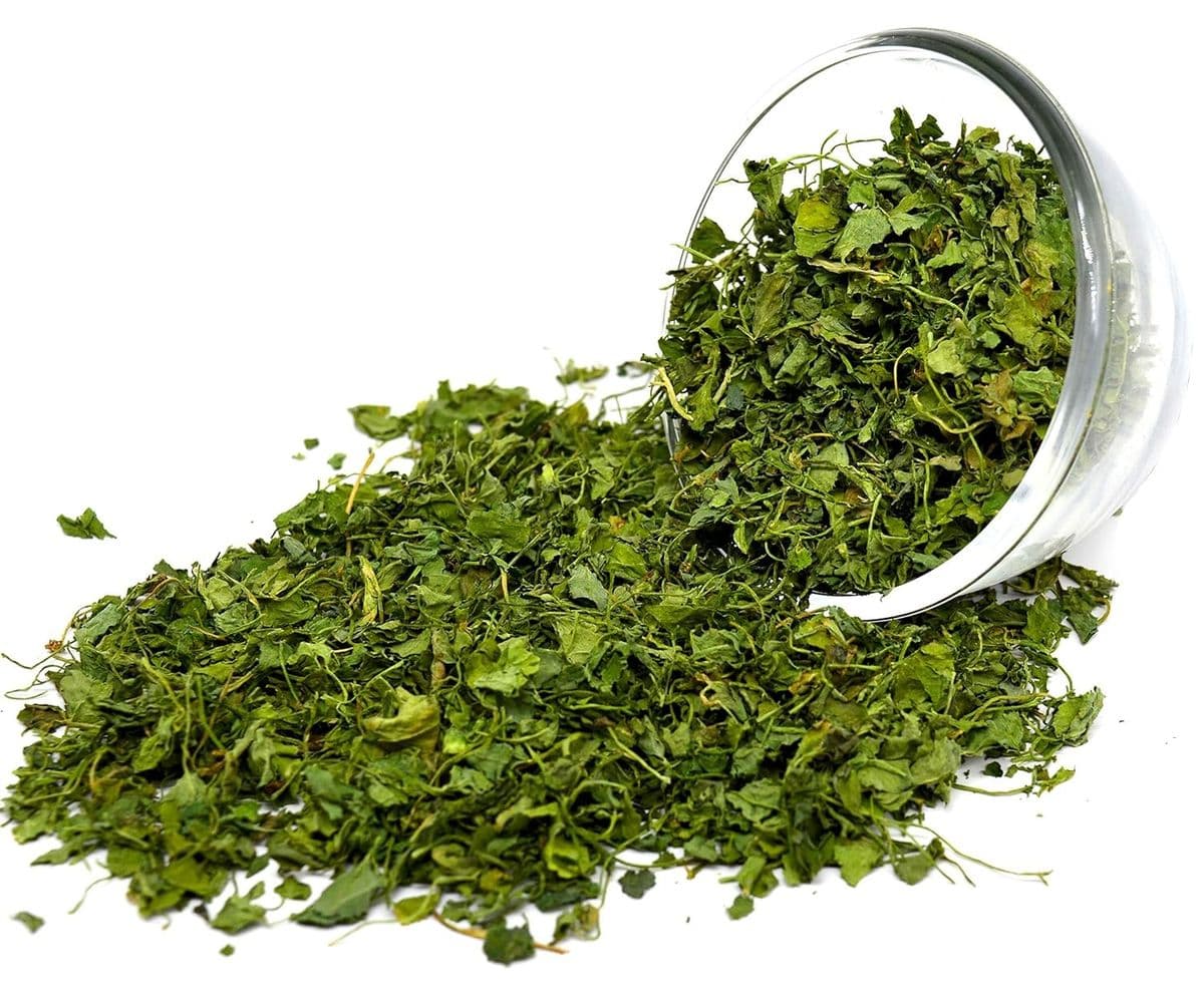 Dried fenugreek leaves